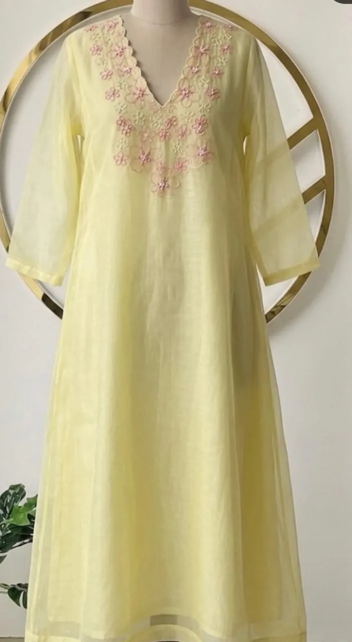 Pastel Yellow Scalloped Floral Embroidered Kurta