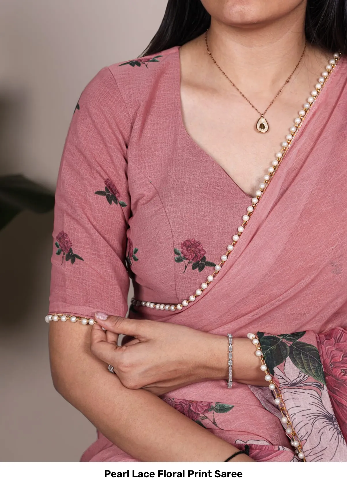 Pearl Lace Floral Print Saree 2
