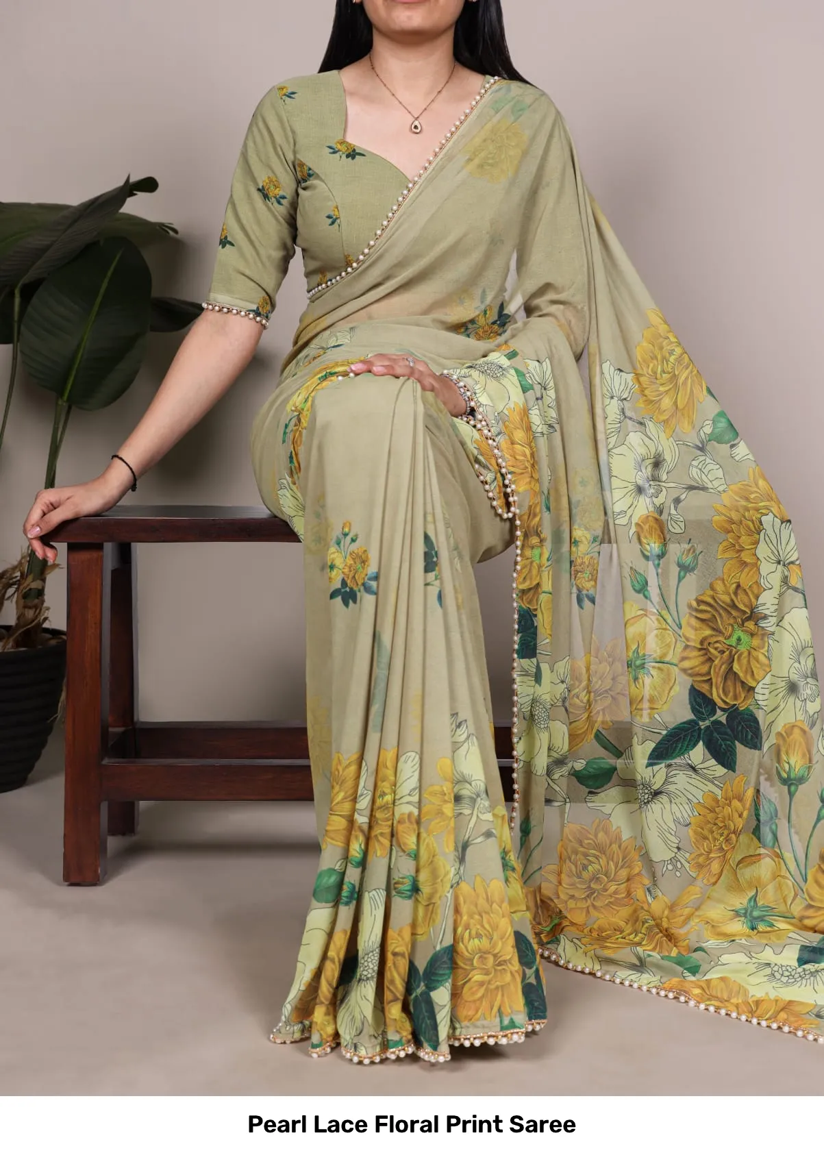 Pearl Lace Floral Print Saree 3