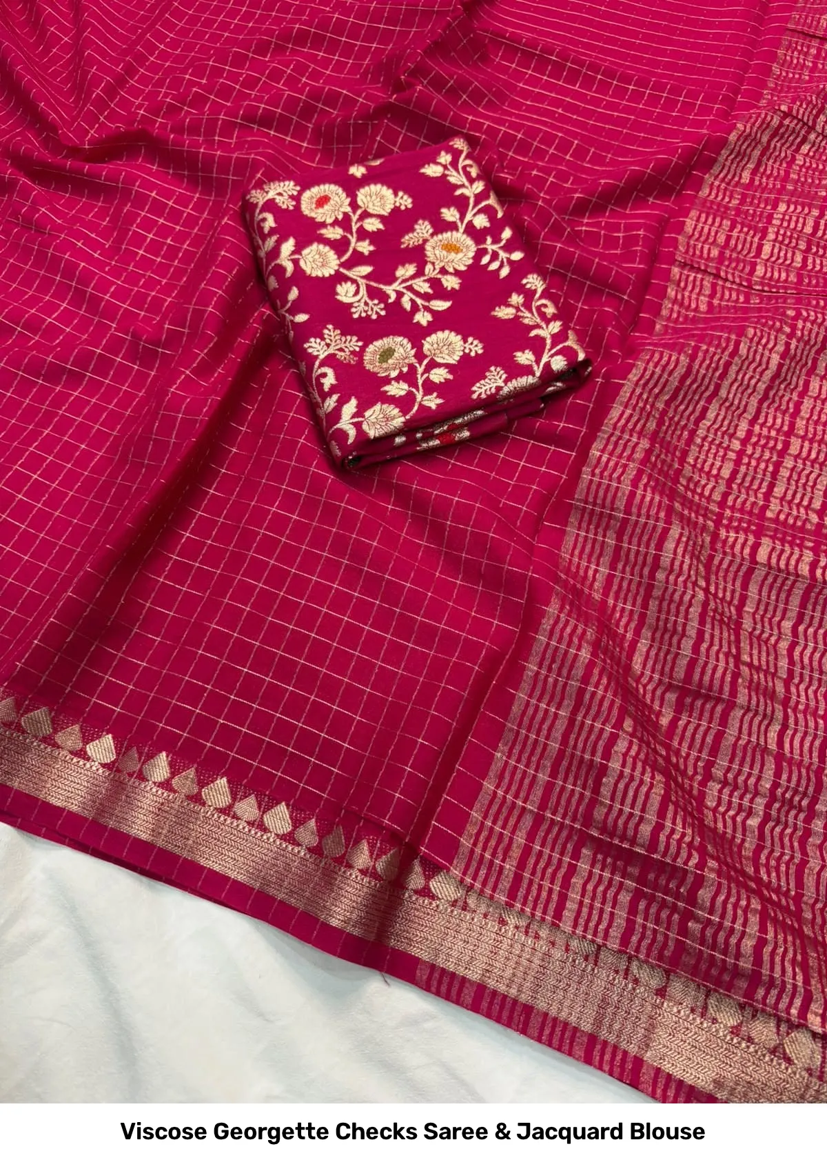 Viscose Georgette Checks Saree & Jacquard Blouse 2