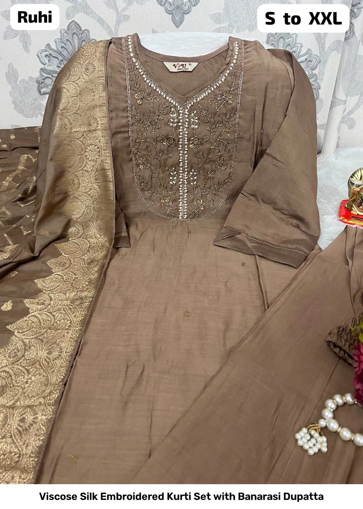 Viscose Silk Embroidered Kurti Set with Banarasi Dupatta 5